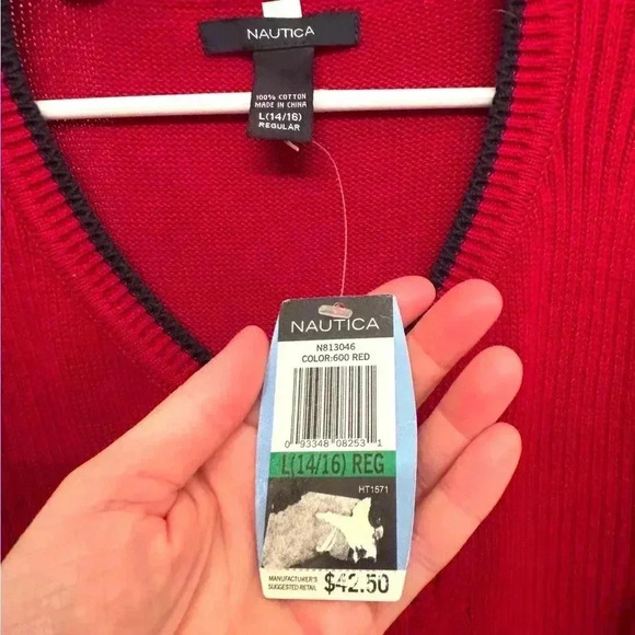NWT Nautica Boy’s 14-16 600 Red Cable-Knit Sweater Vest. 15% dsct w 2+ bndle. - Picture 2 of 4